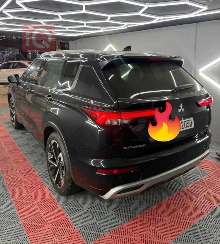 ميتسوبيشي اوتلاندر